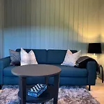 Smart And Beautiful Micro House - Great Base For Mountain Adventures *