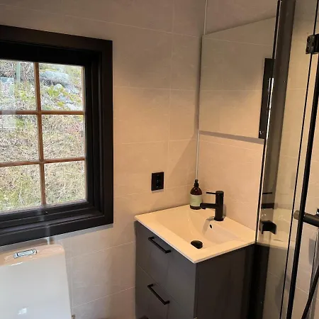 Smart And Beautiful Micro House - Great Base For Mountain Adventures