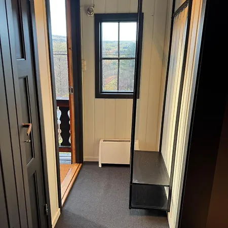 Smart And Beautiful Micro House - Great Base For Mountain Adventures *