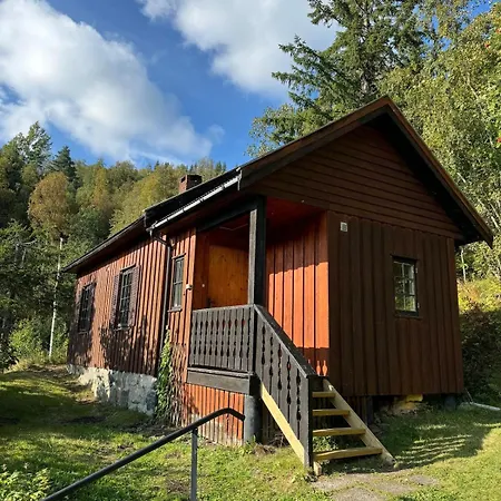 Smart And Beautiful Micro House - Great Base For Mountain Adventures