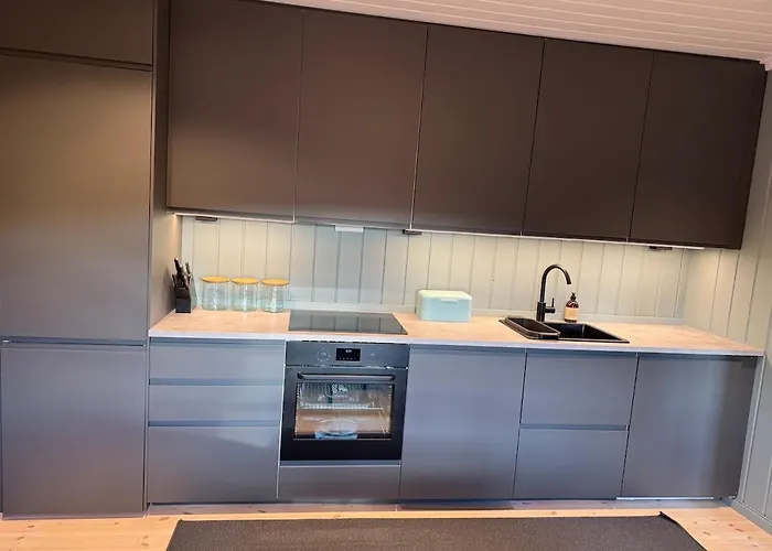 Smart And Beautiful Micro House - Great Base For Mountain Adventures *